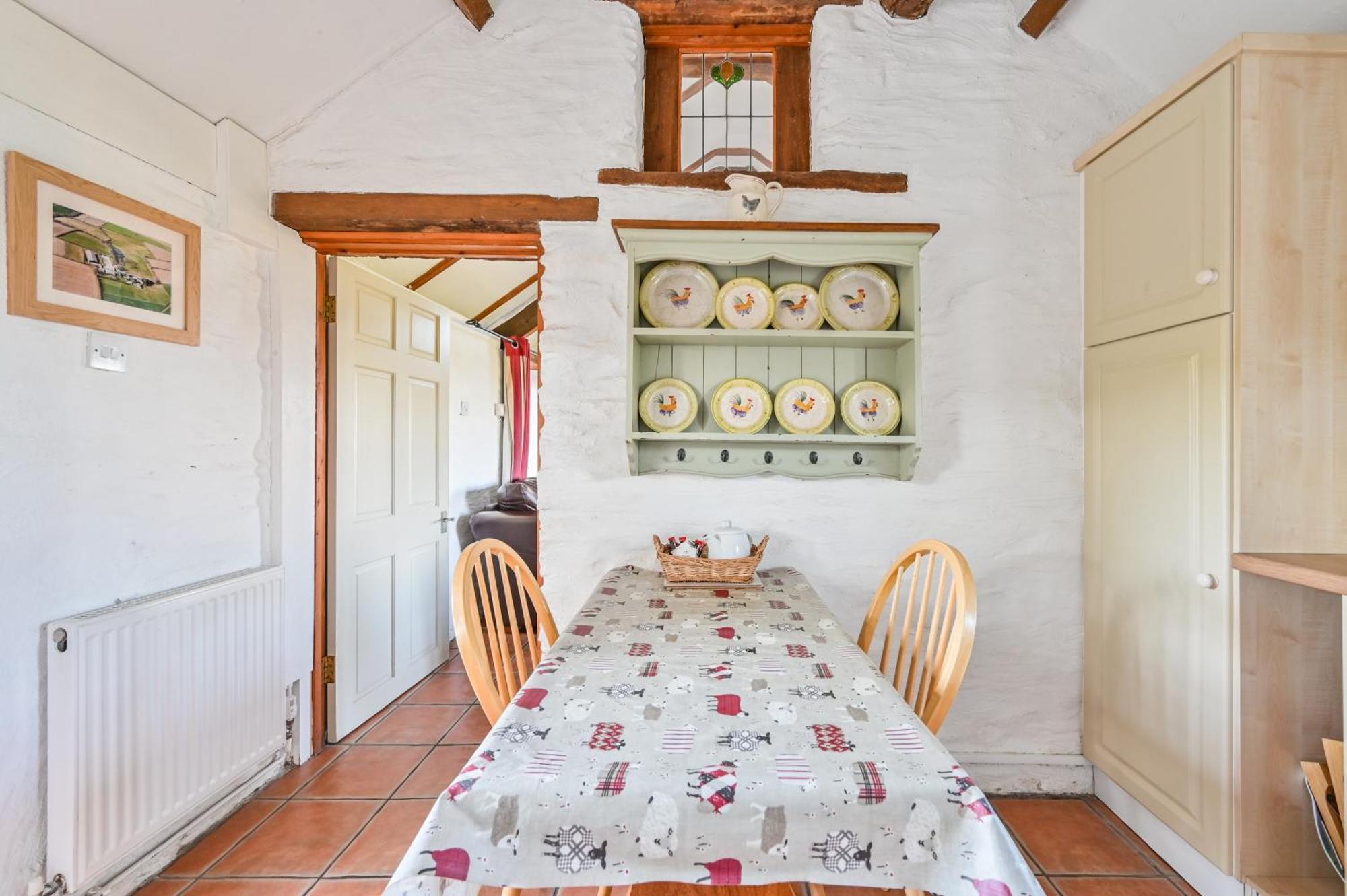 Polean Farm Cottages - With Free Animal Feeding And Pony Rides And Free Access To A Nearby Pool لوي الغرفة الصورة