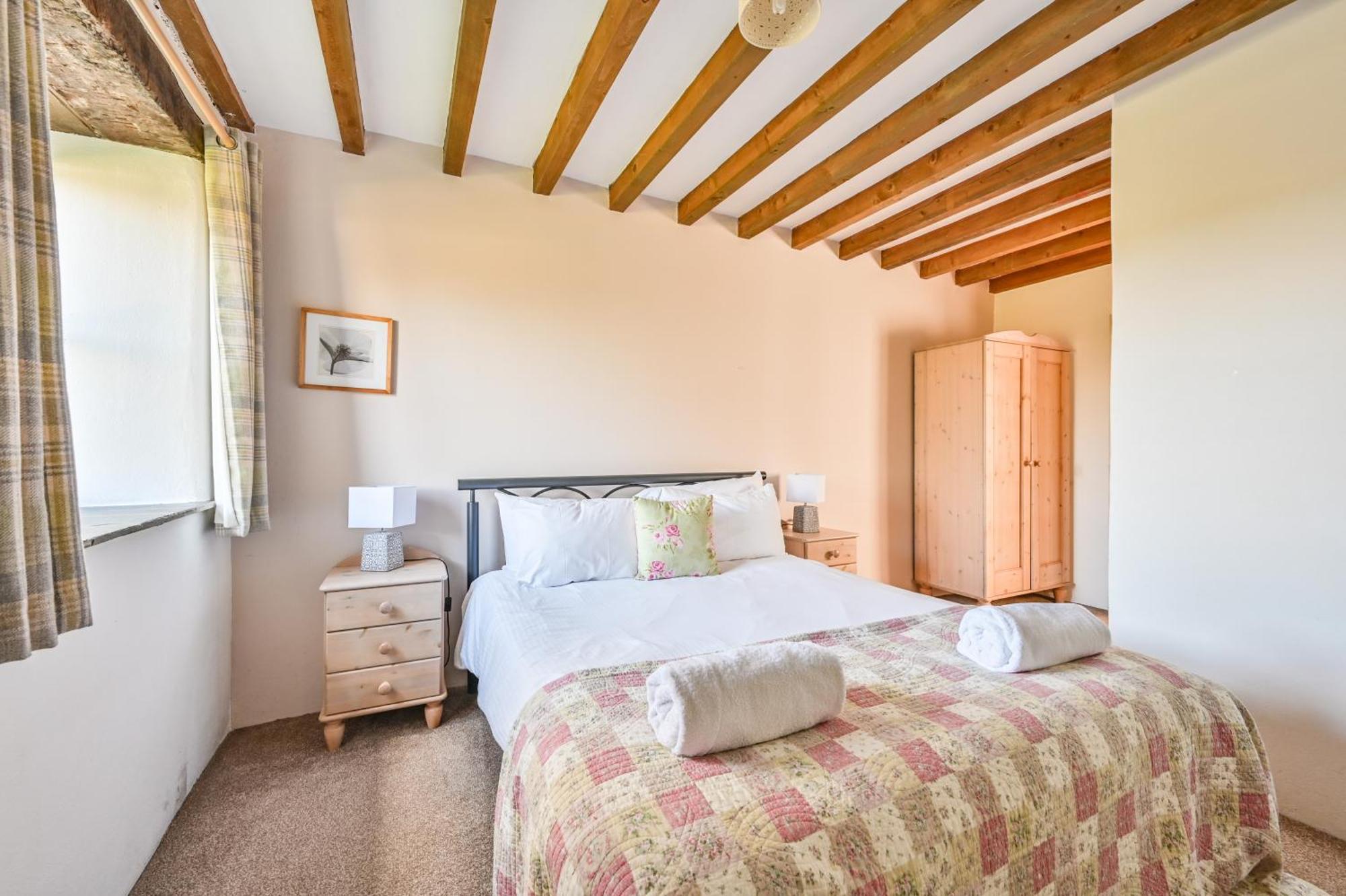 Polean Farm Cottages - With Free Animal Feeding And Pony Rides And Free Access To A Nearby Pool لوي الغرفة الصورة