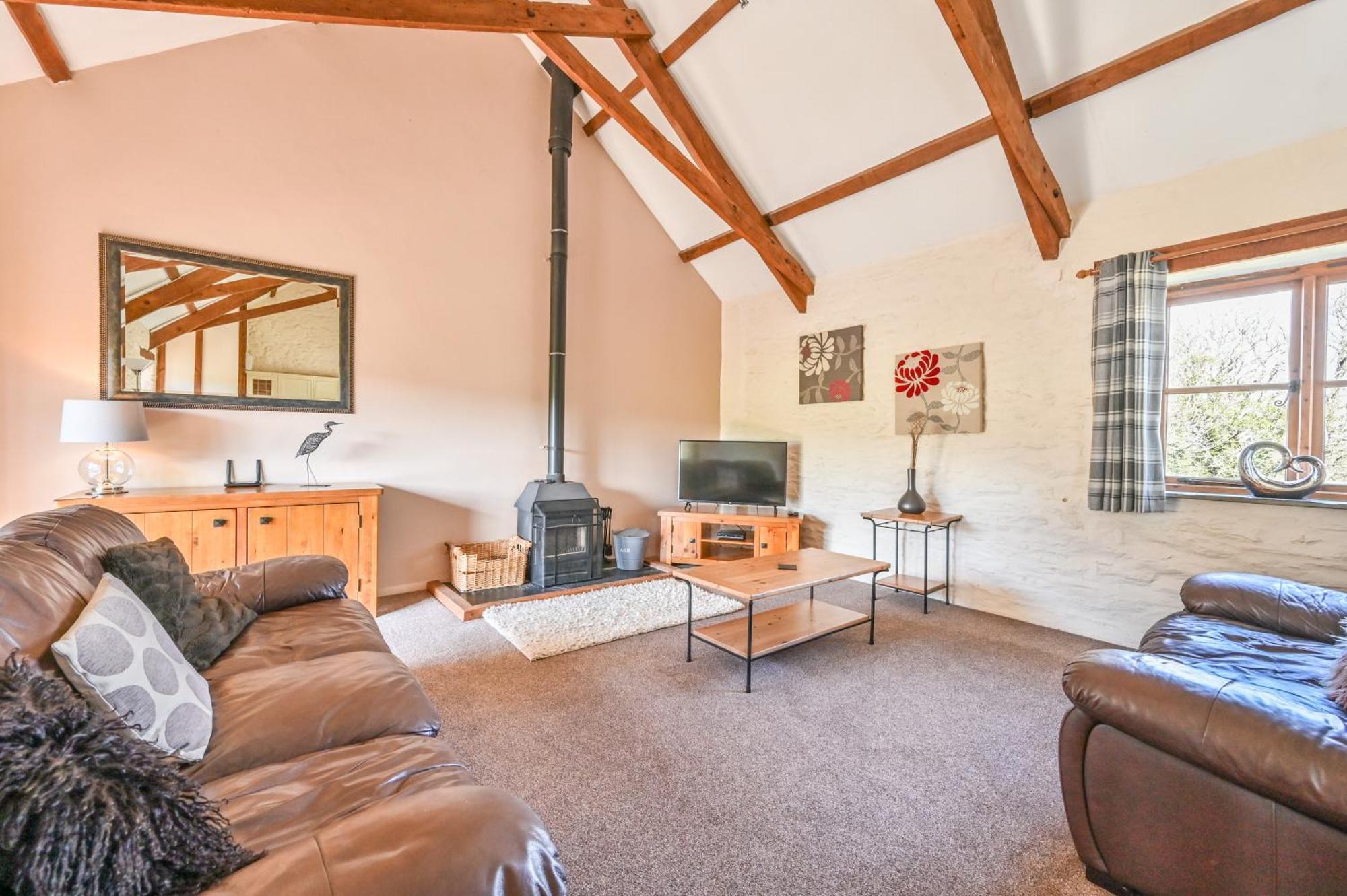 Polean Farm Cottages - With Free Animal Feeding And Pony Rides And Free Access To A Nearby Pool لوي الغرفة الصورة